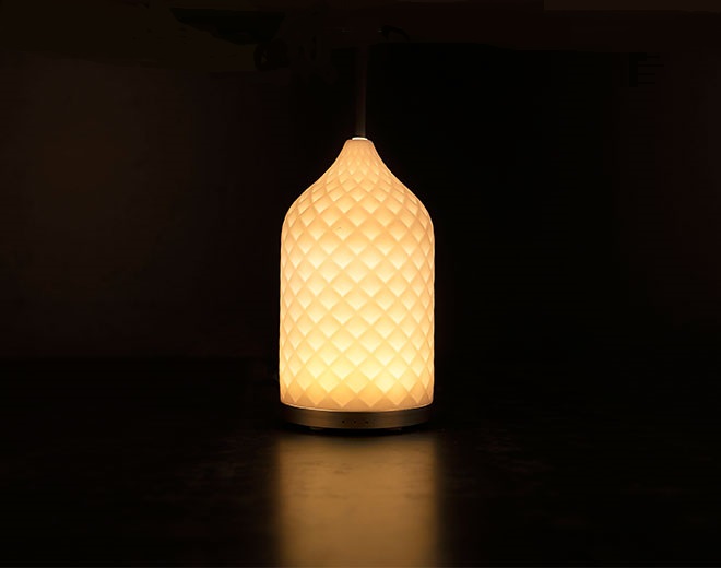 Difusor de aromaterapia con lámpara de cerámica básica Hiro ABS